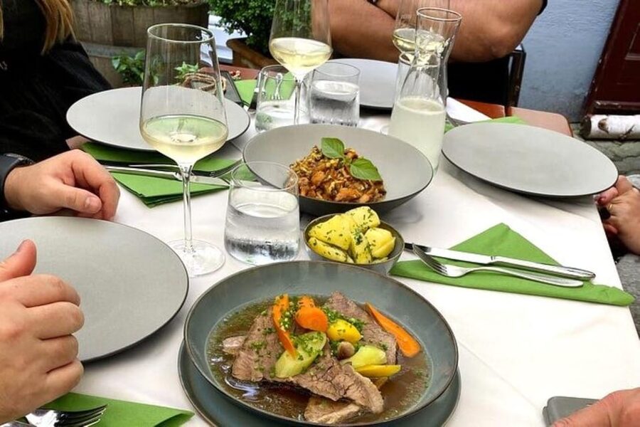 Vienna Nightlife Tour: Dinner, Drinks & Rooftop Bar - Guides Matter Here: Maria, Wolfi, and the Art of Good Pacing