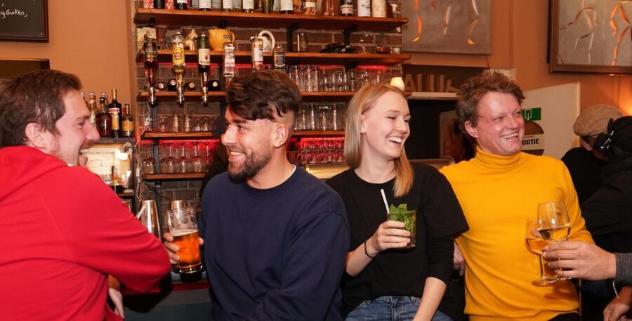 Vienna Nightlife Tour: Dinner, Drinks & Rooftop Bar - The Food Portion: Expect a Real Dinner, Not Just Nibbles