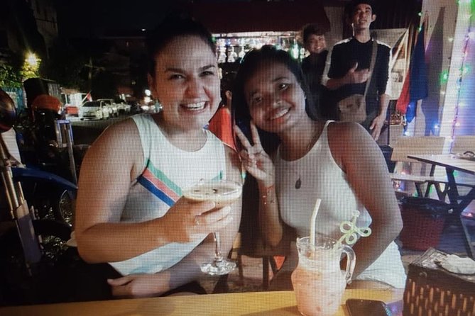 Walking into Local Nightlife City Tour - Nightlife etiquette in Phnom Penh (so your night stays smooth)