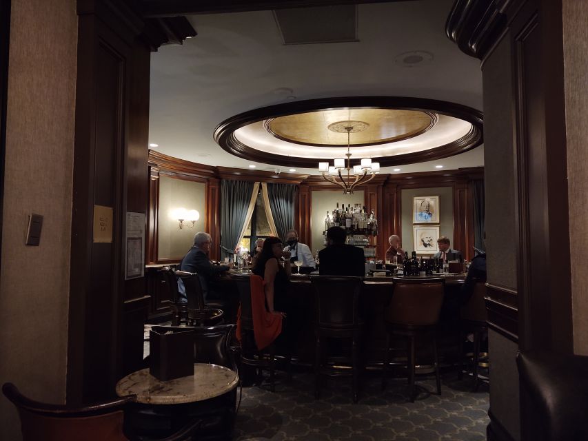 Washington DC: Ghosts Boos and Booze Haunted Pub Crawl - Can you catch a ghost on camera? Here’s the reality