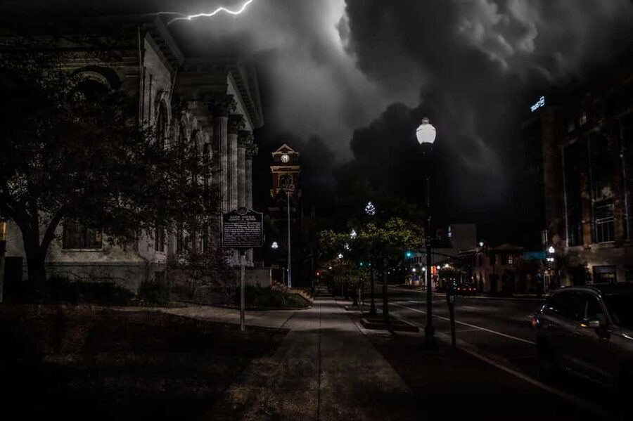 Wilmington: Boos and Booze Haunted Pub Crawl - Price and value: what $28 buys in a 2-hour night out