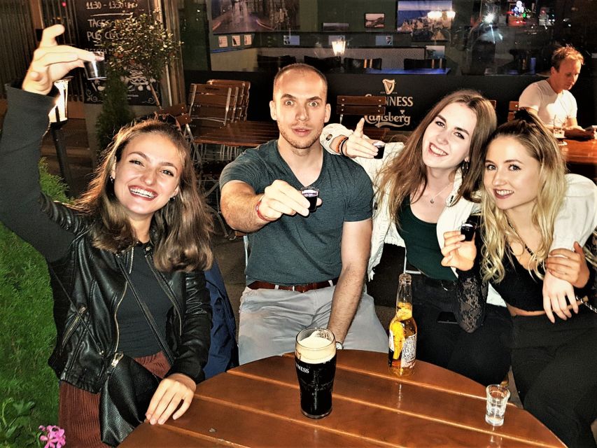Zurich: Pub Crawl Nightlife Tour with Shots and Snacks - Zurich Pub Crawl Nightlife Tour: why this 9pm start works